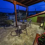 Takis' Attic Apartamento *