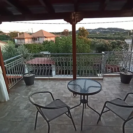 Takis' Attic Appartement Agios Ilias (Elis)