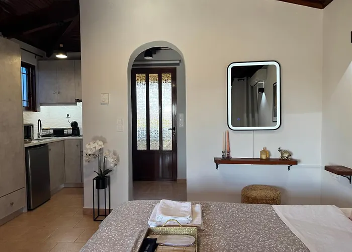 Takis' Attic Agios Ilias (Elis)